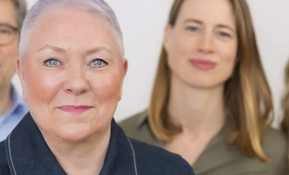 Dipl.-Psych. Johanna M. Steinke im Rahmen eines Coachings zur Persönlichkeitsentwicklung bei COATRAIN® in Hamburg