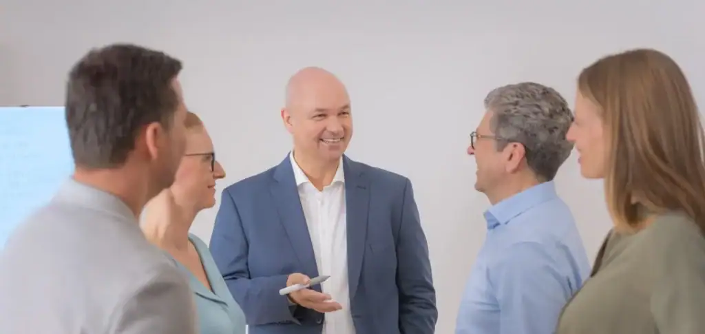 Diskussion im Team Ingo Steinke